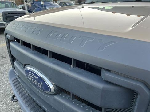 Used 2013 Ford F450 XL w/ Snow Plow Prep Pkg image 40