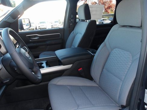 New 2026 RAM 1500 4x4 Crew Cab image 12