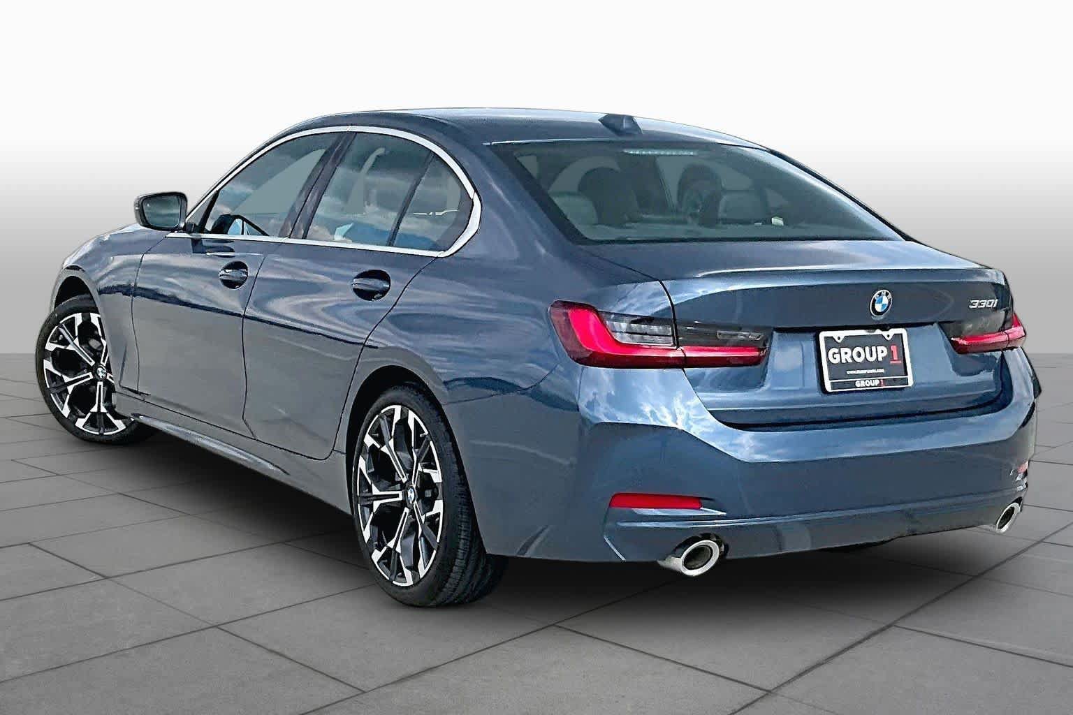 Used 2026 BMW 330i Sedan RWD image 11