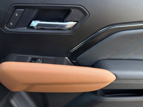 New 2026 GMC Canyon AT4 w/ Technology Plus Package image 18