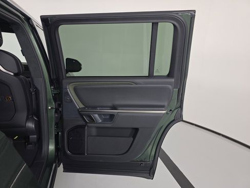 Used 2024 Rivian R1S Adventure AWD/4WD image 19