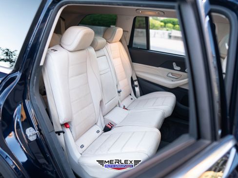 Used 2020 Mercedes-Benz GLS 450 4MATIC image 18