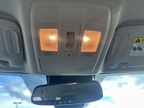 Used 2019 MAZDA CX-5 Touring image 19