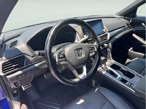 Used 2019 Honda Accord Sport image 14