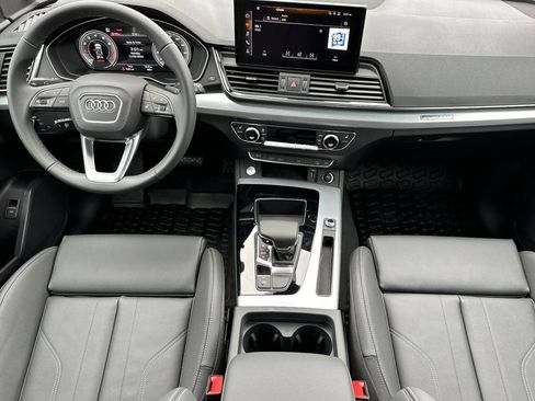 Used 2025 Audi Q5 2.0T Premium w/ Convenience Plus Package AWD/4WD image 12