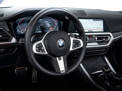 Used 2023 BMW 440i xDrive Convertible w/ Premium Package image 13