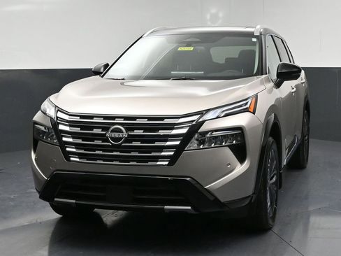 New 2026 Nissan Rogue Platinum w/ Tech Package image 3