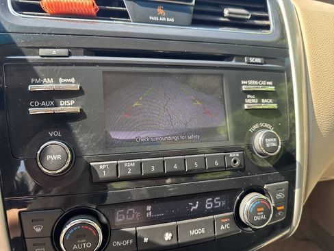 Used 2013 Nissan Altima 2.5 SL FWD image 17