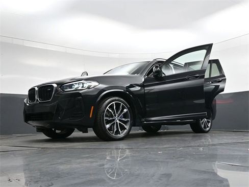 Used 2023 BMW X3 M40i w/ Premium Package image 39