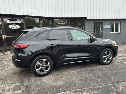 Used 2024 Ford Escape ST-Line w/ Tech Pack #1 AWD/4WD image 7
