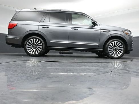 Certified 2021 Lincoln Navigator Reserve w/ Luxury Package AWD/4WD image 46