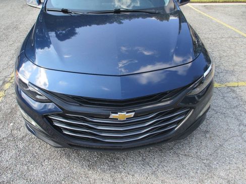 Used 2019 Chevrolet Malibu LT FWD image 24