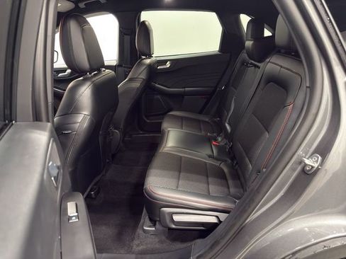 Used 2025 Ford Escape ST-Line w/ Tech Pack #1 FWD image 32