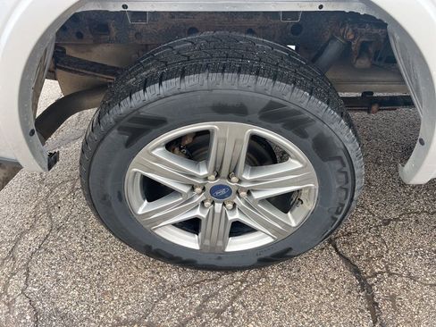 Used 2019 Ford F150 XLT w/ Equipment Group 302A Luxury image 39