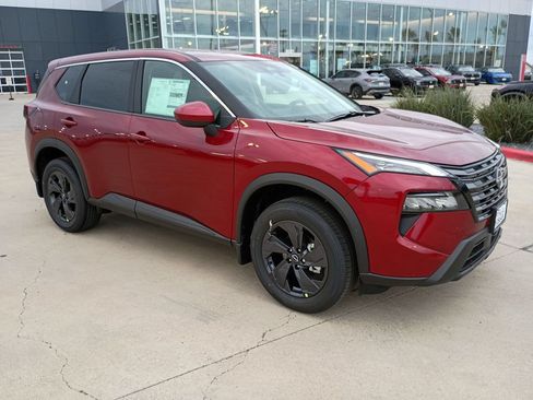 New 2026 Nissan Rogue SV FWD image 8