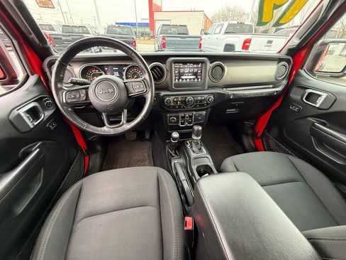 Used 2019 Jeep Wrangler Unlimited Sport S image 11