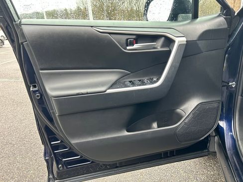 Certified 2024 Toyota RAV4 XLE w/ Convenience Package image 19