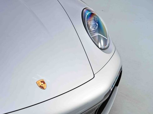 Used 2024 Porsche 911 Targa 4 w/ Premium Package image 56