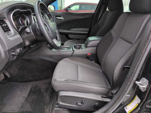 Used 2018 Dodge Charger GT image 16