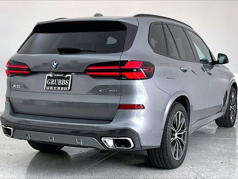 Used 2025 BMW X5 xDrive40i w/ M Sport Package AWD/4WD image 15