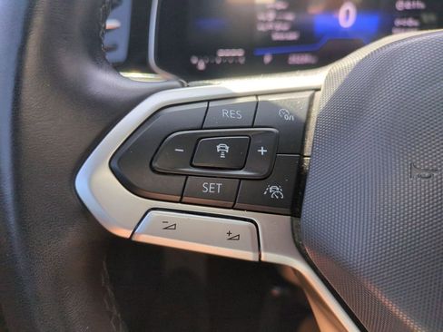 Used 2025 Volkswagen Jetta SE FWD image 20