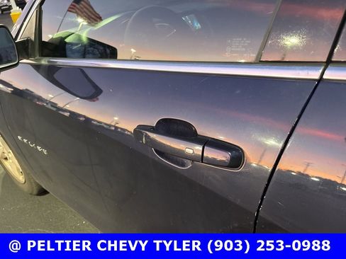 Used 2017 Chevrolet Malibu LS w/ LPO, Convenience Package 1 image 9