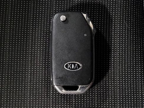 Used 2019 Kia Forte S w/ S Premium Package FWD image 32