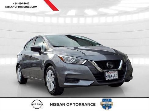 Used 2020 Nissan Versa S FWD image 1