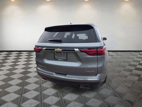 Used 2023 Chevrolet Traverse Premier AWD/4WD image 7