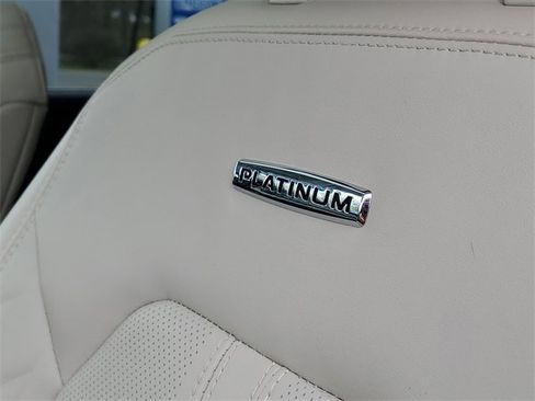 Certified 2022 Ford Expedition Platinum image 13