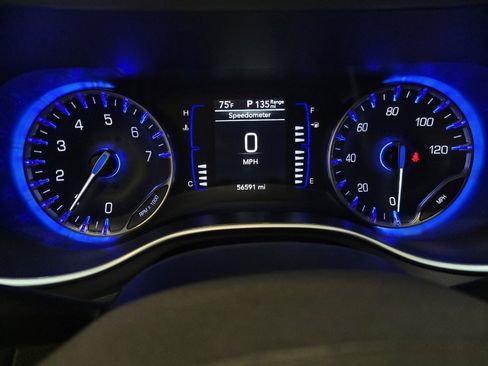 Used 2023 Chrysler Voyager LX FWD image 23