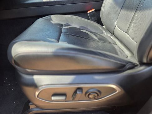 Used 2024 Jeep Wagoneer Series II w/ Flexible Seating Group RWD image 33