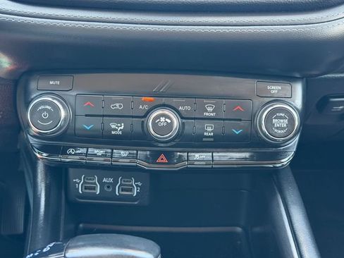 Used 2021 Dodge Durango SXT RWD image 26