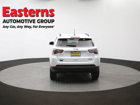 Used 2024 Jeep Compass Latitude AWD/4WD image 35