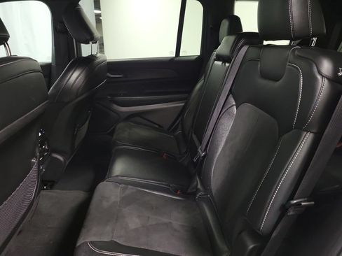 Used 2024 Jeep Grand Cherokee L Laredo AWD/4WD image 23