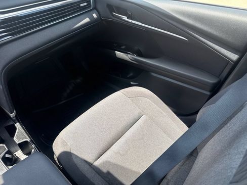 Used 2025 Toyota Camry LE FWD image 15