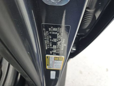 Used 2025 Kia Soul LX image 14