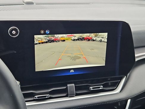 Certified 2025 Chevrolet Equinox LT image 19