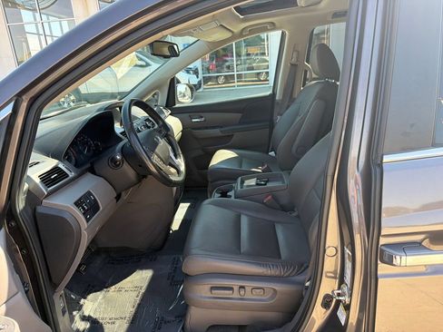 Used 2016 Honda Odyssey EX-L image 9