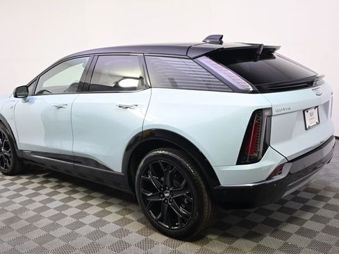 New 2025 Cadillac Optiq Sport 2 w/ LPO, ONYX Package AWD/4WD image 3