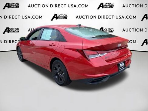 Used 2022 Hyundai Elantra SEL w/ Convenience Package FWD image 22