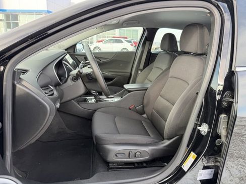 Used 2025 Chevrolet Malibu LT image 21
