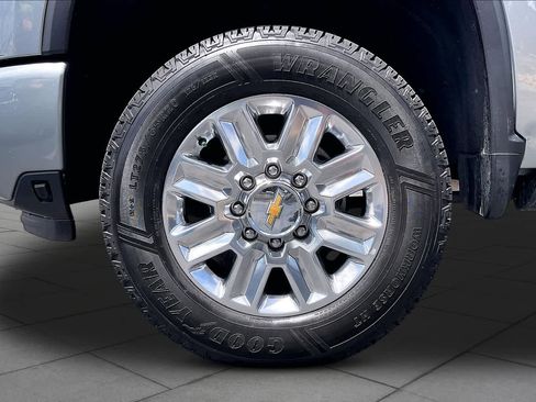 Certified 2025 Chevrolet Silverado 2500 High Country w/ Technology Package AWD/4WD image 10