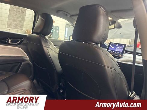 Used 2022 Jeep Compass Limited image 32