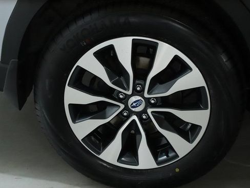 Certified 2023 Subaru Outback Limited AWD/4WD image 12