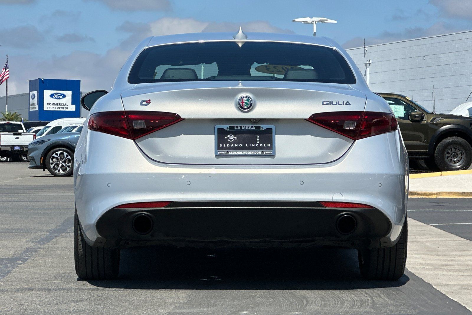 Used 2023 Alfa Romeo Giulia Sprint AWD/4WD image 4