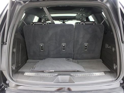 Used 2021 Chevrolet Tahoe Premier w/ Premium Package RWD image 32