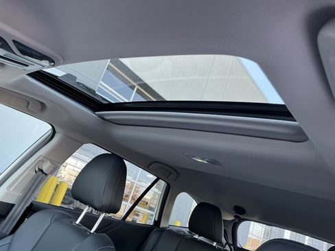 Used 2025 Subaru Outback Touring image 15