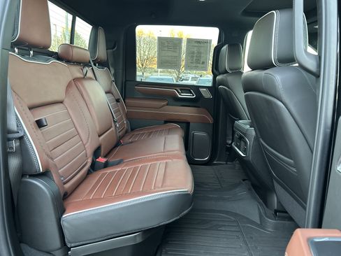 Used 2025 GMC Sierra 2500 Denali Ultimate w/ Max Trailering Package image 26