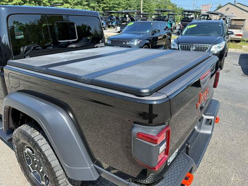 Used 2021 Jeep Gladiator Mojave AWD/4WD image 14